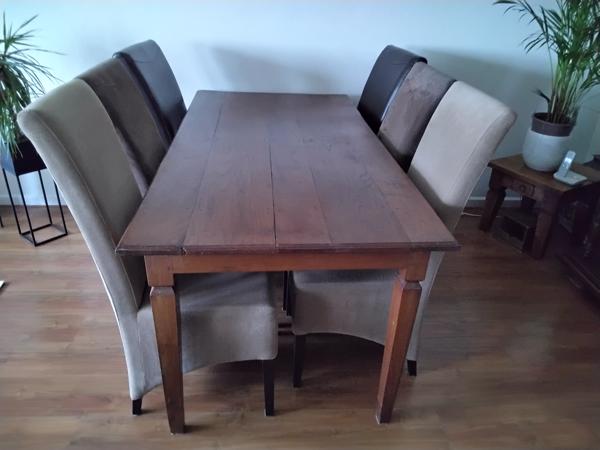 Gewoon sturen naaimachine Te koop tafel 180cm lang en 90cm breed met 6 stoelen in Broek op Langedijk  - Huis en Inrichting, Tafels en Eethoeken - Markanda