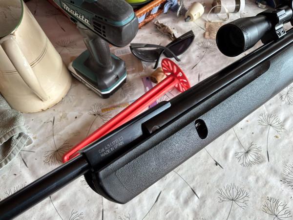 gamo 4.5 met originel richtkijker demper in zeer goede staat