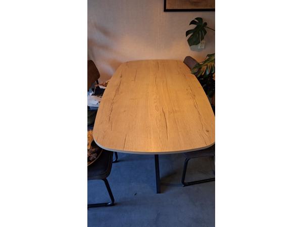 Deens ovaal tafel