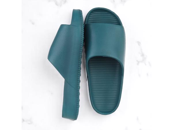 Slippers effen groen 44
