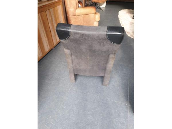 8 Mooie Eetkamer stoelen