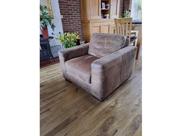 Complete zithoek aangeboden