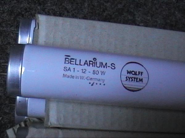 TL lampen voor zonnebank merk bellarium-s;10 nieuwe ,10 gebr