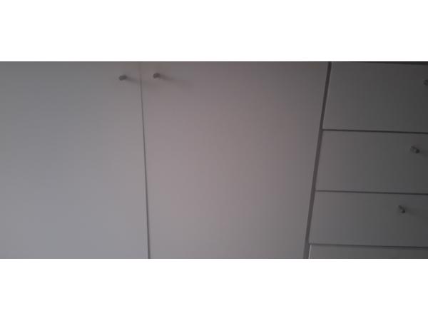 Gratis af te halen keukenkast afm 180/150 cm kleur wit Den Haag zuid