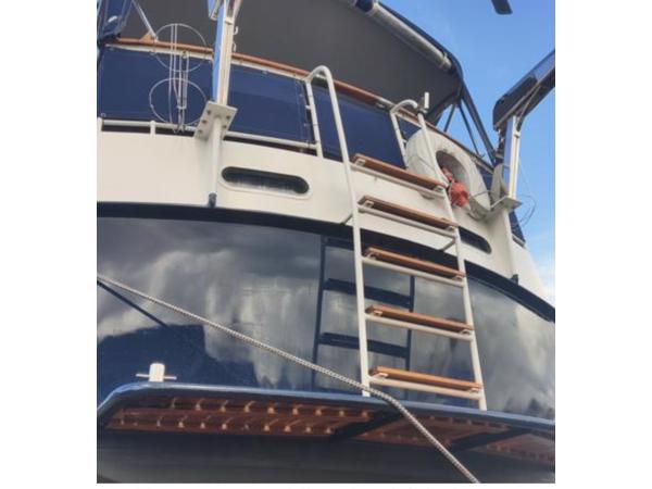 Woonboot / Motorkruiser 14m vaarklaar