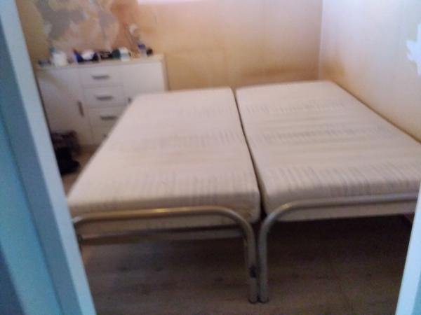 2 in 1 bed+matrassen