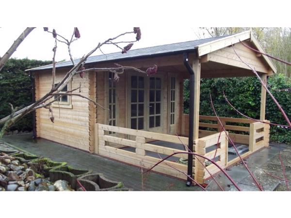 NIEUW Blokhut 3830L MET TERRAS