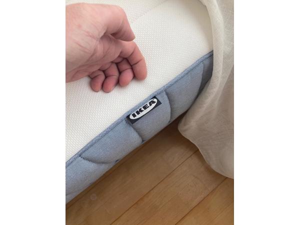 jonge Ikea matras 200x170 net een jaar oud (gratis)
