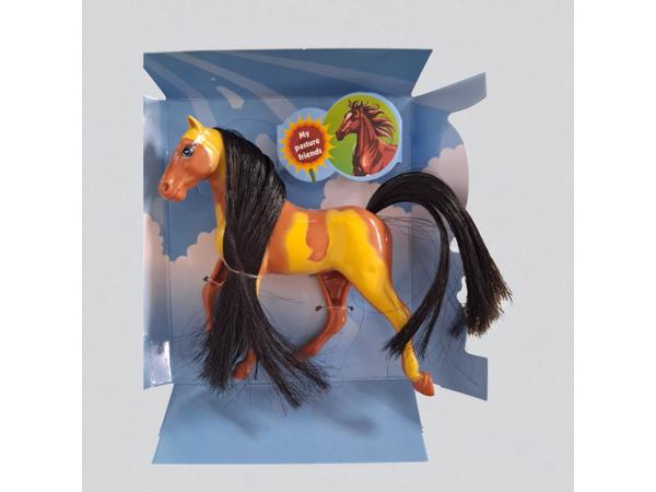 Little horse speelpaard camel bruin gevlekt zwart haar