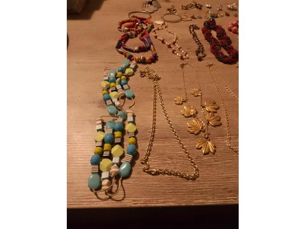 Lot vintage sieraden