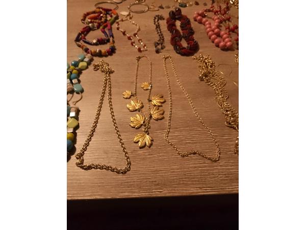 Lot vintage sieraden