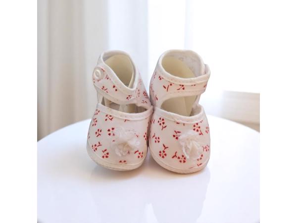 Junior Joy Babyschoenen Newborn Wit Met Rode Bloemetjes