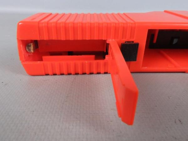 Ideal Toy Mini-Movi Viewer 1978 -- (Pocke-Fix) + 2 films