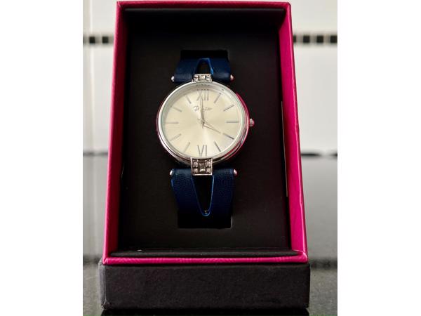 Moet weg zsm • Diverse Di Lusso Italy Design Horloges