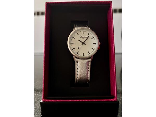 Moet weg zsm • Diverse Di Lusso Italy Design Horloges