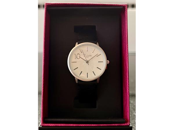 Moet weg zsm • Diverse Di Lusso Italy Design Horloges