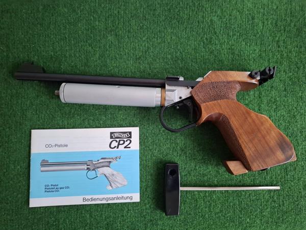 Walther CP2 wedstrijd luchtpistool met 12g CO2 adapter