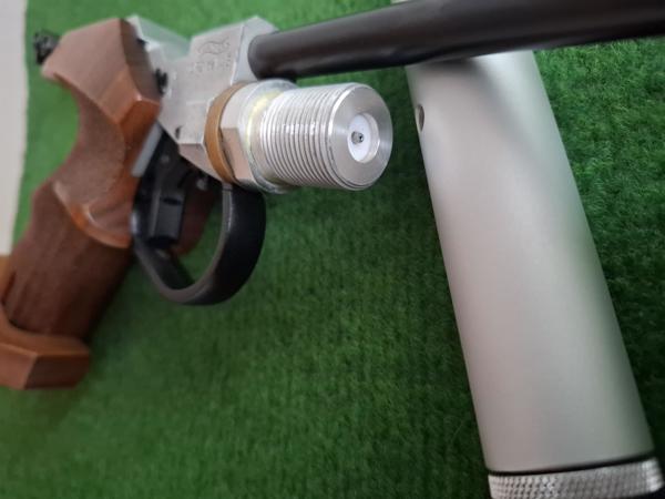 Walther CP2 wedstrijd luchtpistool met 12g CO2 adapter