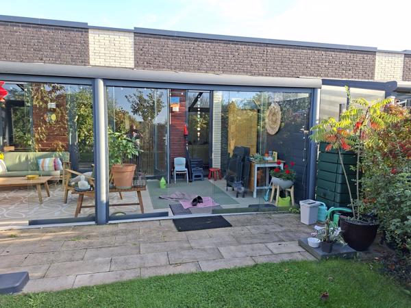Aangeboden tuinkamer 7x3 m2