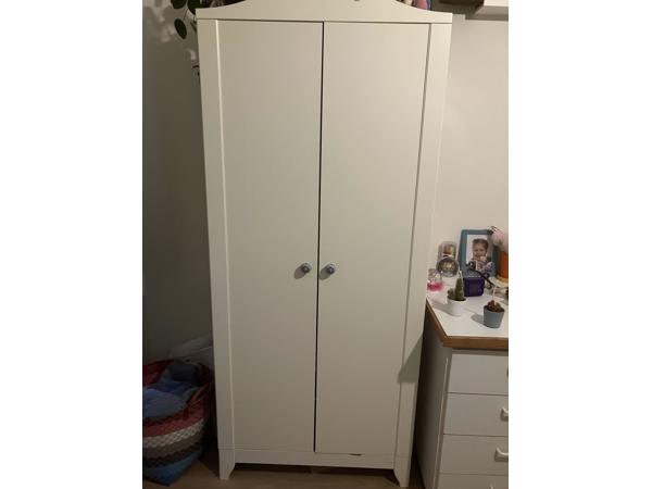 Kledingkast kinderkamer