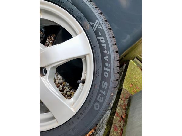 Te koop nieuwe winterbanden Ford Fiesta 195/50R15 steek 108