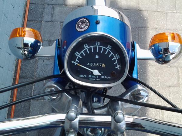oldtimer Suzuki A100 nieuwstaat