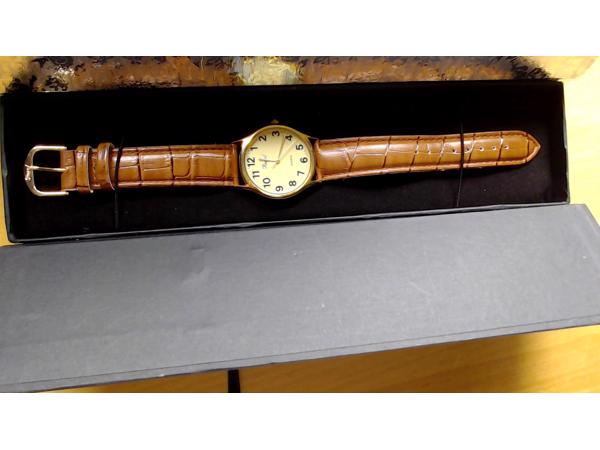 Quarz horloge merk Regal