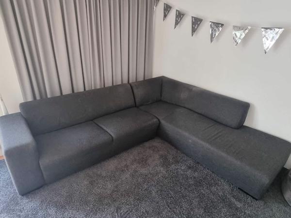 Gratis af te halen: hoekbank antraciet