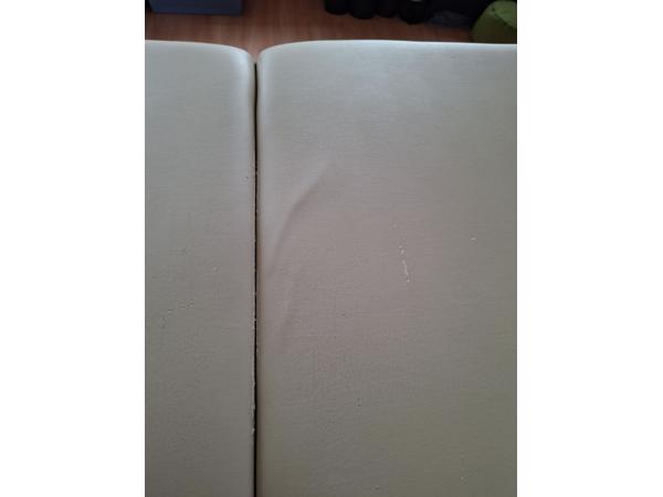 cremekleurige massagetafel 1,95 x 80cm