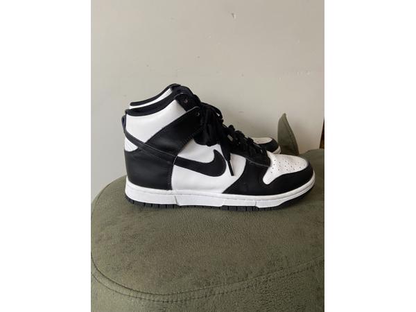 Nike dunk panda high
