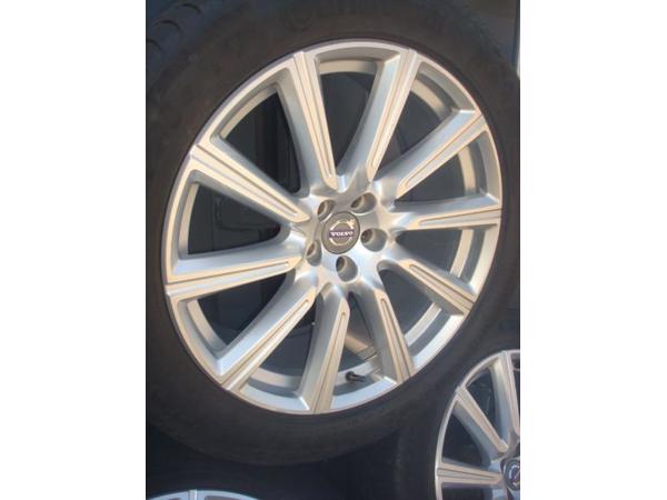 20 Inch Originele Volvo XC90 Inscription Velgen 5x108
