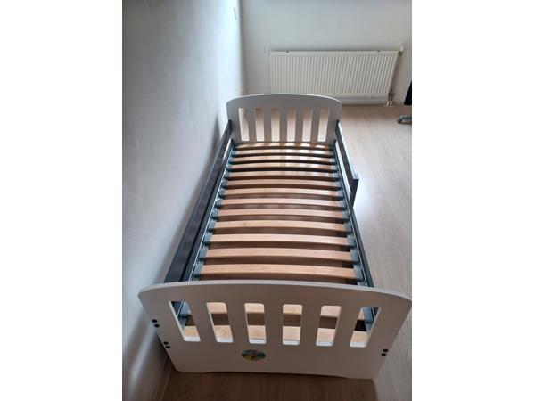 Kinderbed/kinderlogeerbed