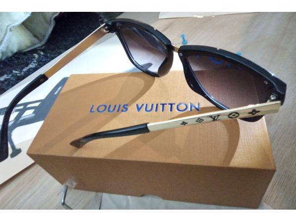 Louis Vuitton cat-eye zonnebril.