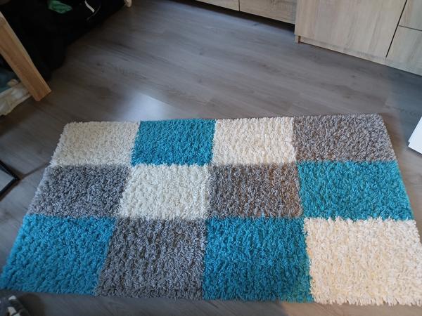 Kwaliteits carpet in blok kleuren .