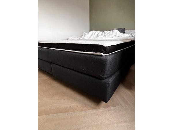 GRATIS Boxspring bed blauw 160x210cm inclusief topper