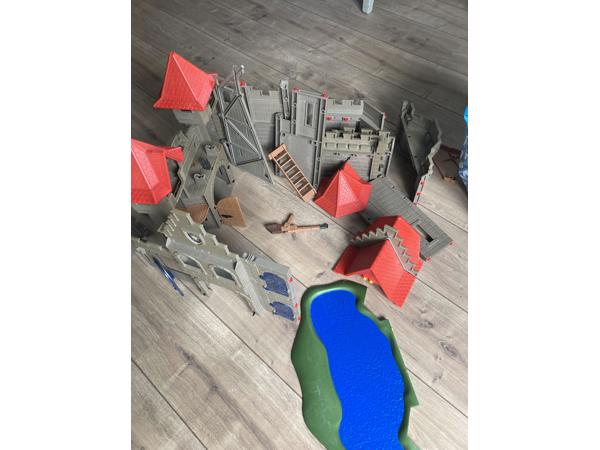 Playmobil kasteel 150+ onderdelen