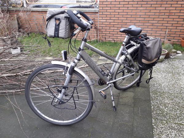 koga myata  dames tourfiets met vlinderstuur.