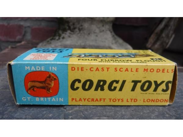 Corgi toy ploeg No 61 M