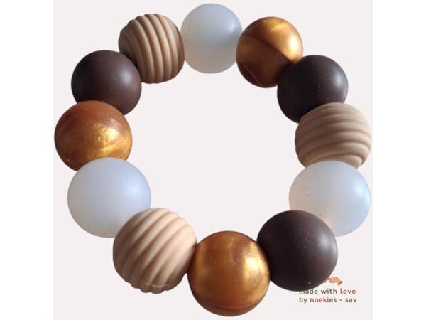 Noekies Handgemaakte Bijtring beige bruin goud - Nieuw!