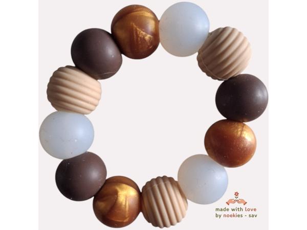 Noekies Handgemaakte Bijtring beige bruin goud - Nieuw!