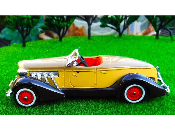 Matchbox yesteryear Auburn 351