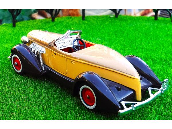 Matchbox yesteryear Auburn 351