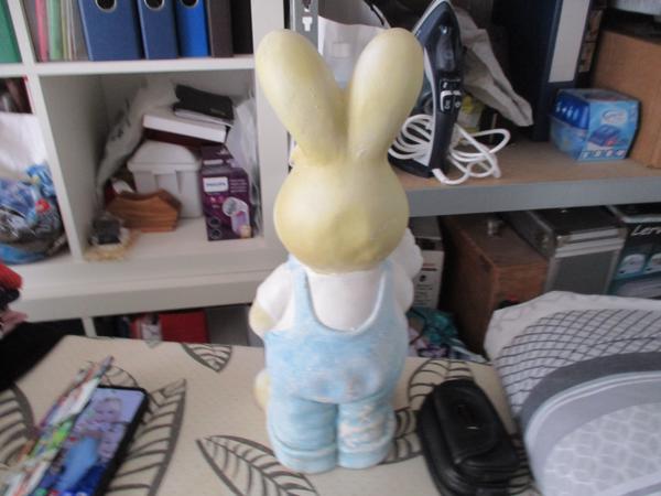 Stenen Paas Haas voor Decoratie