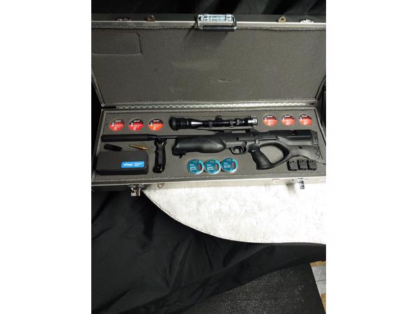 WALTHER REIGN M2 BULLPUP/PCP (5,5mm)  COMPLEET JACHTPAKKET!!