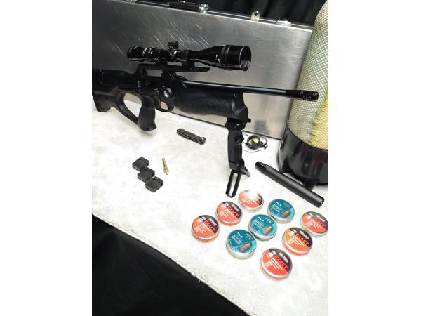 WALTHER REIGN M2 BULLPUP/PCP (5,5mm)  COMPLEET JACHTPAKKET!!
