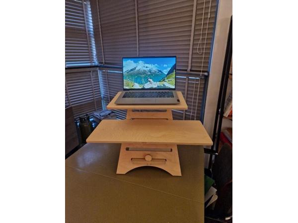 Houten opzetstuk om een stabureau van je tafel te maken