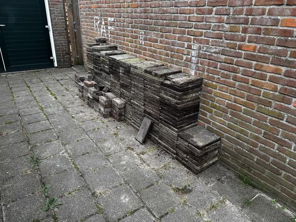 Betontegels 30 bij 30 bij 4 centimeter