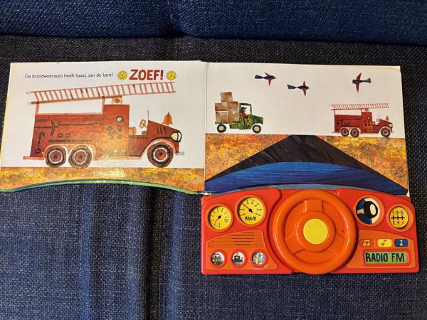 Eric Carle : in de auto ( met stuur en 13 geluiden ) 3+ Boek