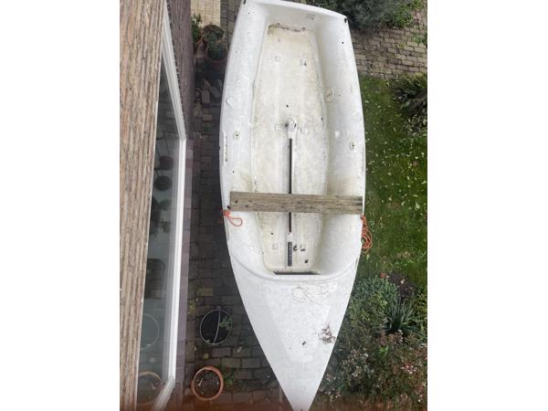 Flying junior zeilboot zonder mast