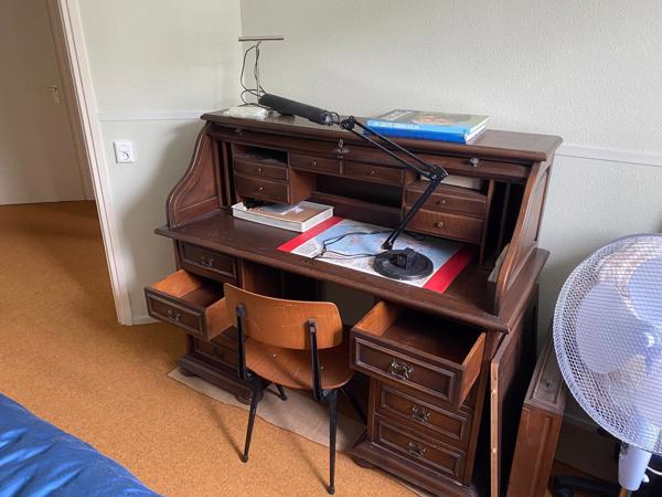 Secretaire (bureau, kantoormeubel)